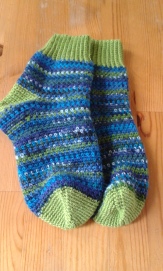 finished-super-sonic-crochet-socks-1